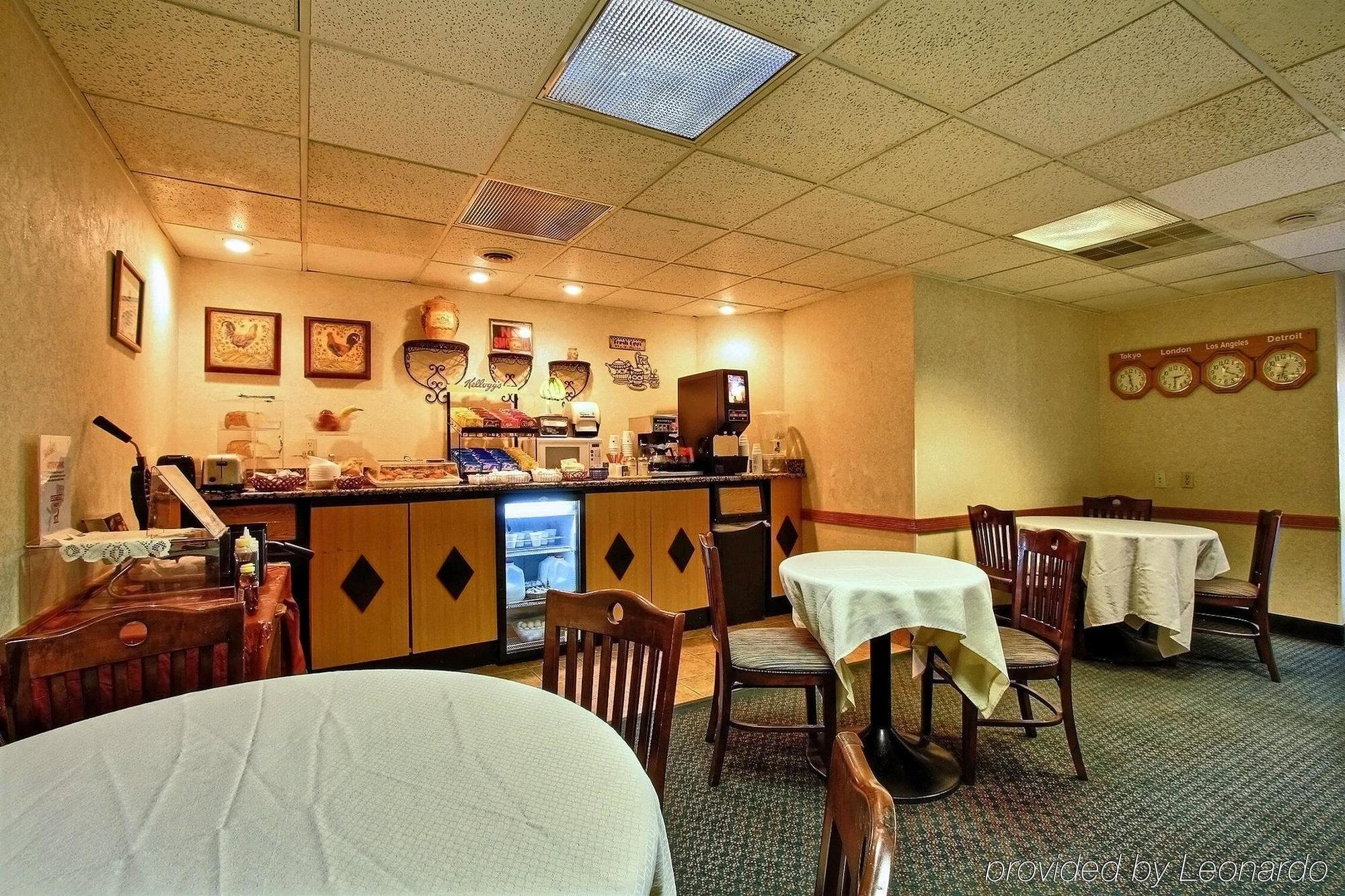 Days Inn & Suites By Wyndham Madison Heights Mi Restauracja zdjęcie
