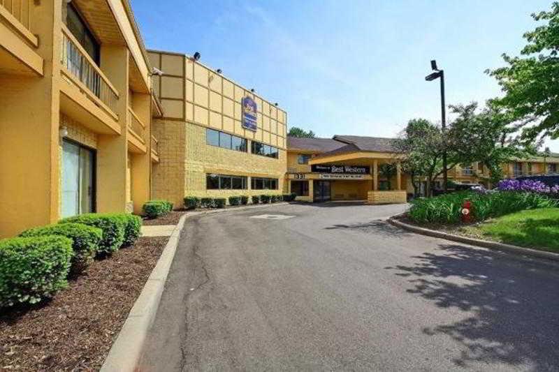 Days Inn & Suites By Wyndham Madison Heights Mi Zewnętrze zdjęcie